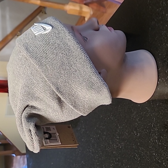 Nike Unisex Beanie - Picture 3 of 8